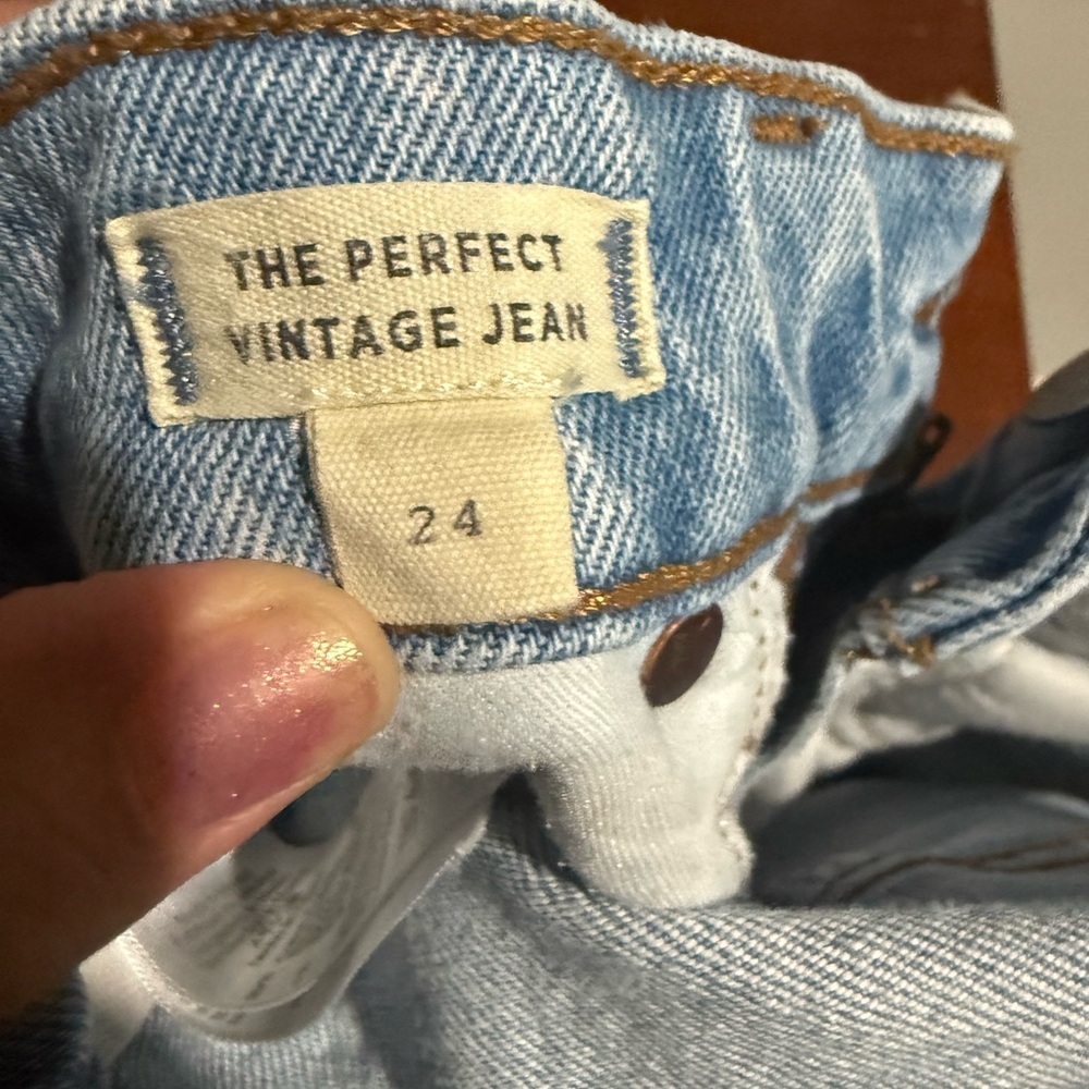 Madewell Distressed Light Blue Boyfriend Jeans - Picture 2 of 14